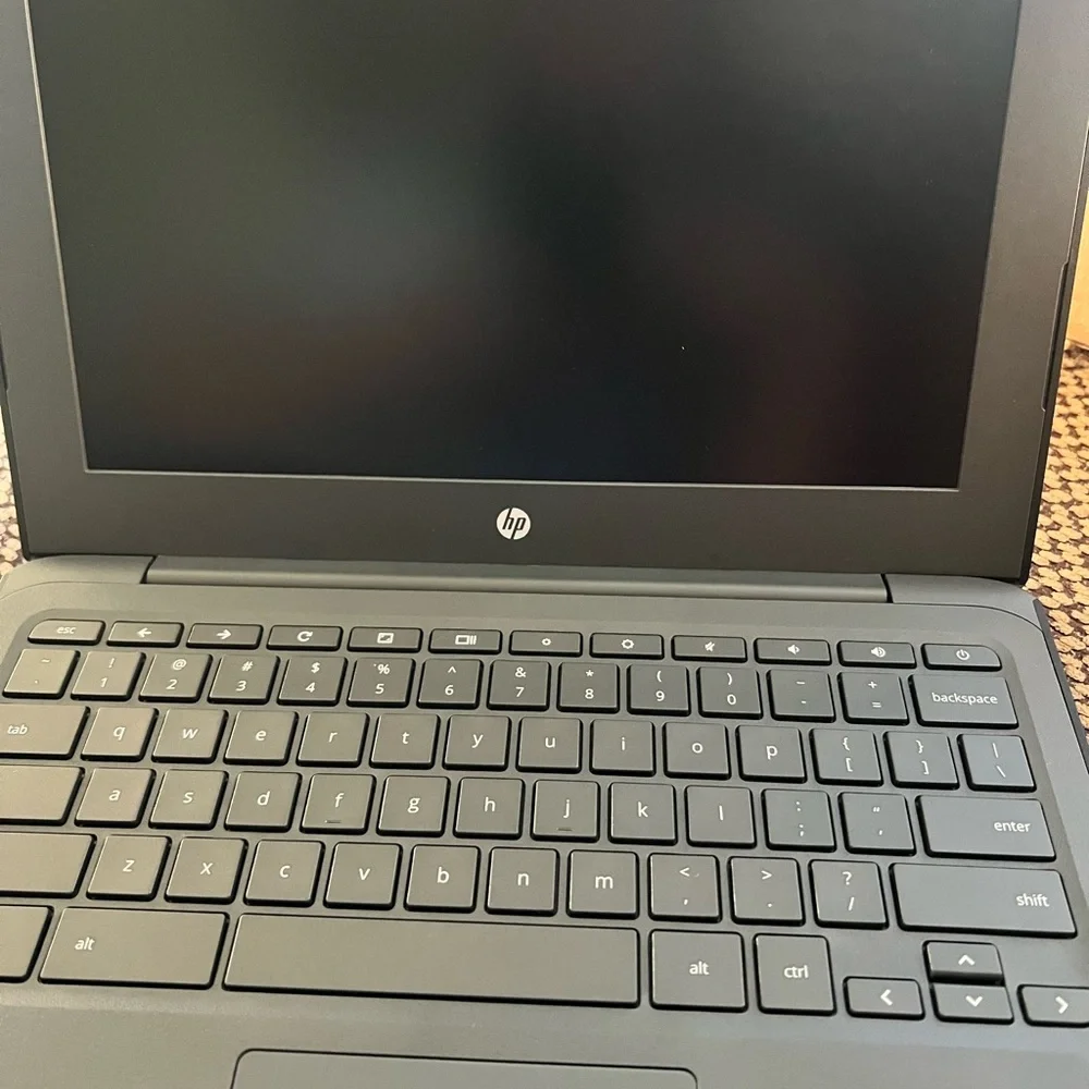 HP Chromebook 11 G6 EE in Black
